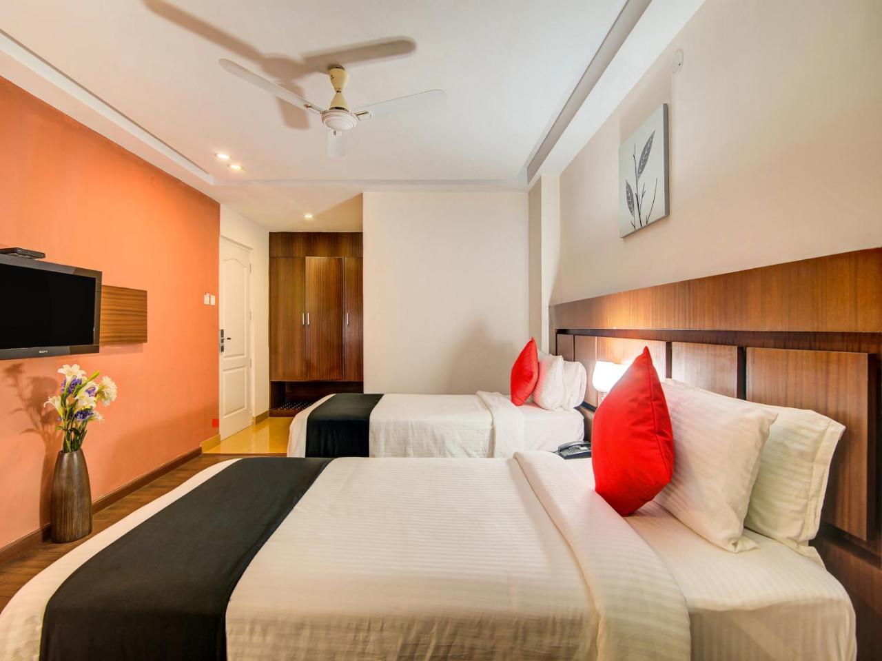 Gardeenia Comfortes Suites-Fully Vaccinated Staff Bangalore Eksteriør billede