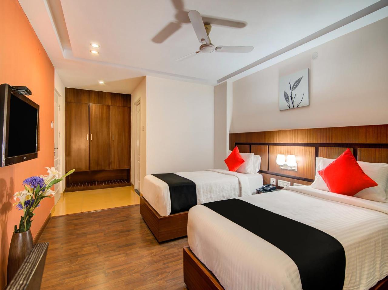 Gardeenia Comfortes Suites-Fully Vaccinated Staff Bangalore Eksteriør billede