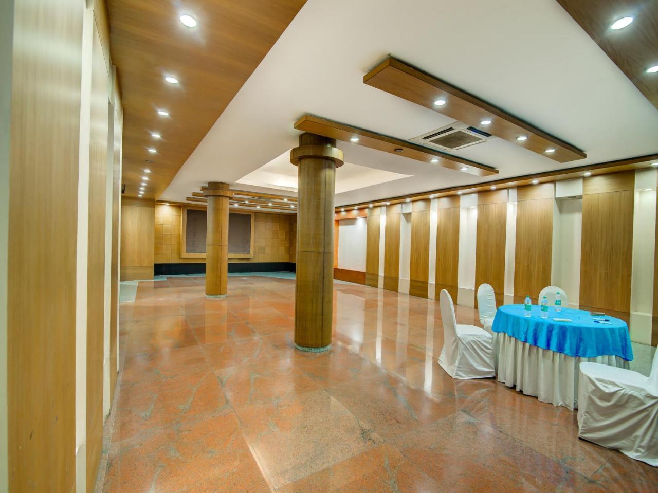 Gardeenia Comfortes Suites-Fully Vaccinated Staff Bangalore Eksteriør billede