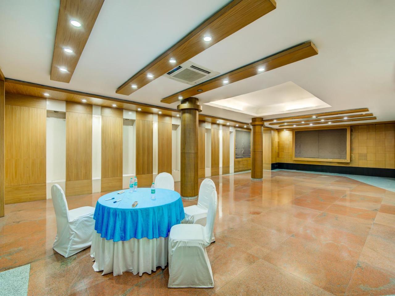 Gardeenia Comfortes Suites-Fully Vaccinated Staff Bangalore Eksteriør billede