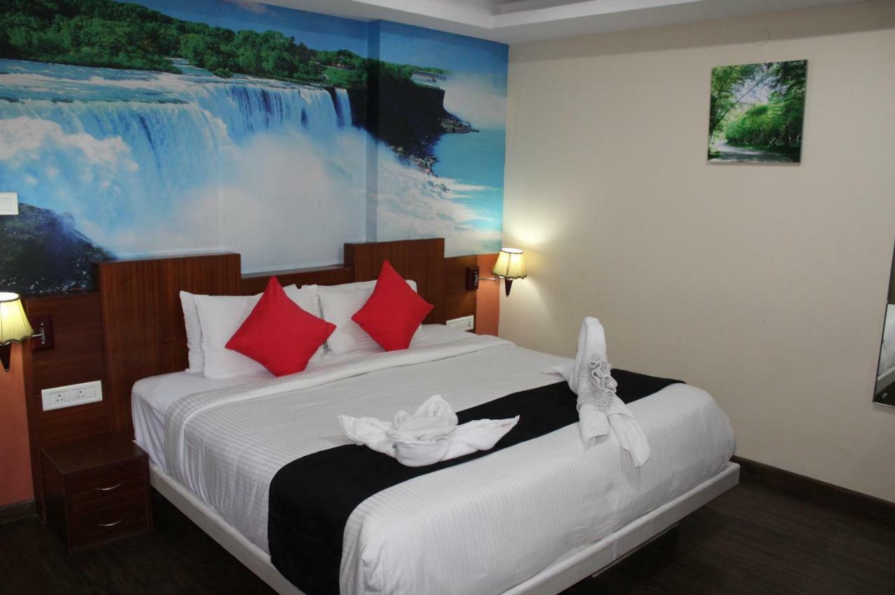 Gardeenia Comfortes Suites-Fully Vaccinated Staff Bangalore Eksteriør billede
